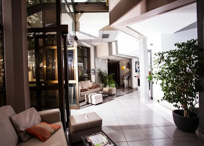 Aeroport - Parc Expo 3*