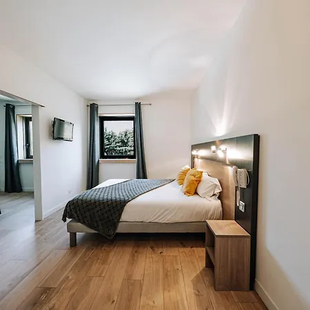 Aeroport - Parc Expo Hotel 3*