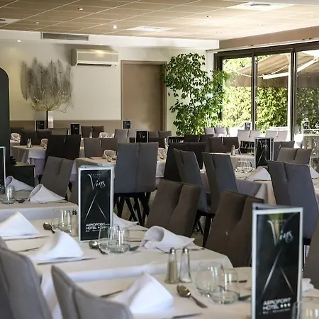 Aeroport - Parc Expo Hotel 3*